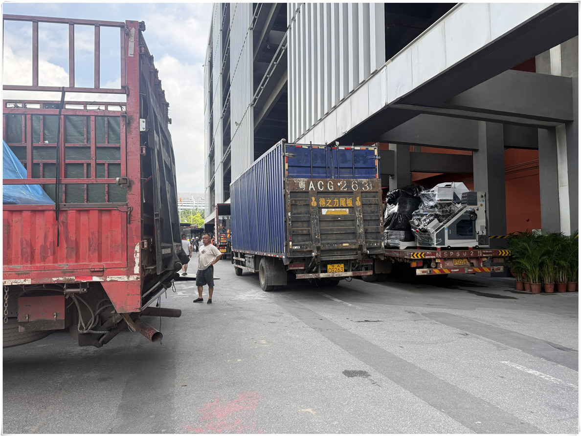 Trucks gather | 18 Hours To Go | GISMA 2026 International Intelligent Shoe Machinery Exhibition is approaching Trucks gather | 18 Hours To Go | GISMA 2026 International Intelligent Shoe Machinery Exhibition is approaching